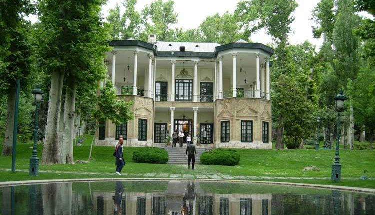 کاخ نیاوران
